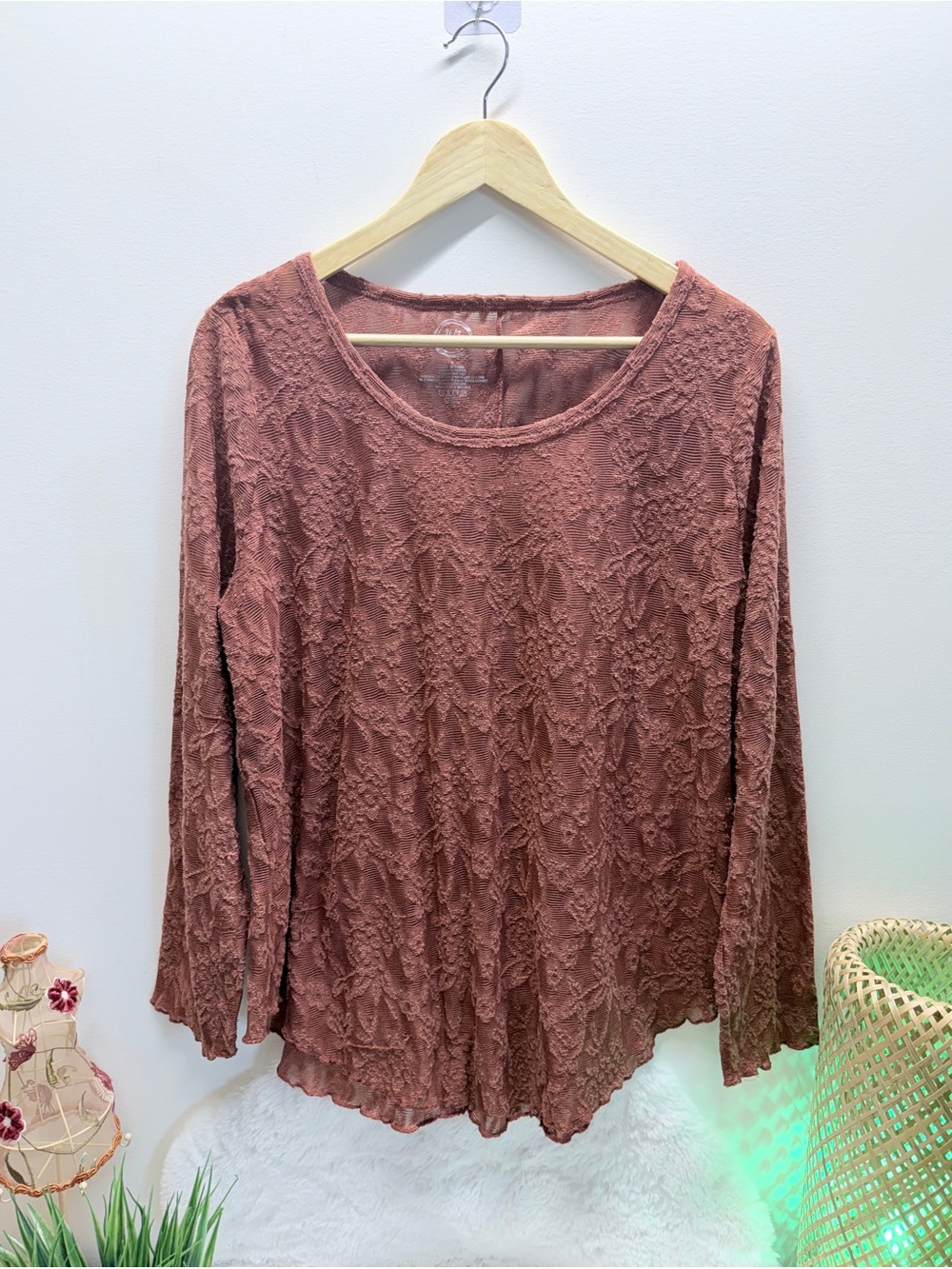 Dusty Rose Lace-Textured Long Sleeve Scoop Neck Summer Wedding Ready Blouse 🌹